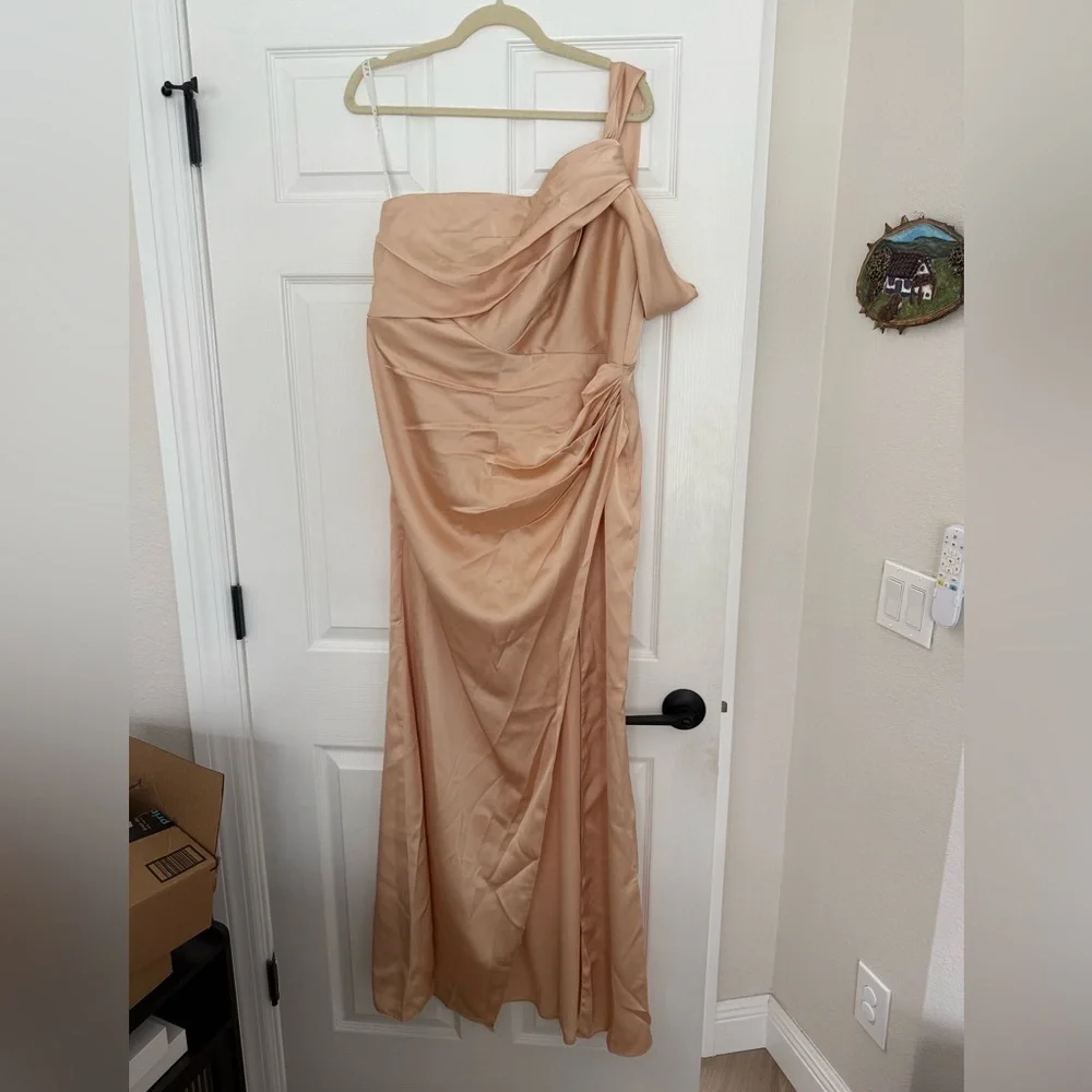 Gold One-Shoulder Satin Formal Gown w/ Slit – NWT - Picture 2 of 6